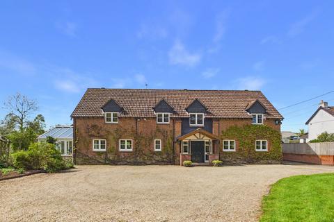 4 bed property, in Gosford, £875,000