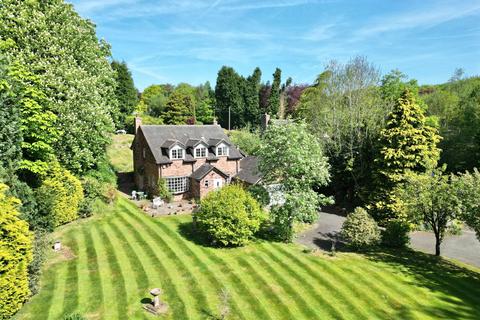 3 bed property, in Smithy Lane, £500,000