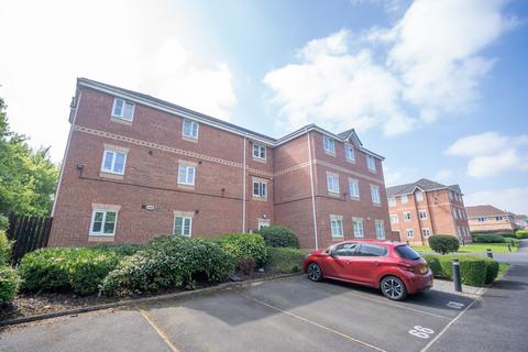 2 bed property, in Linnets Park, £107,000