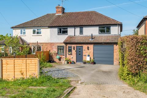 4 bed property, in Haslemere, £675,000