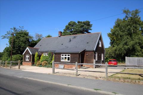 4 bed property, in Southdowns, £775,000