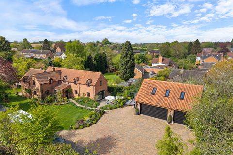 5 bed property, in Tanyard Cottage, £1,350,000