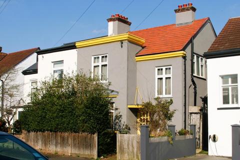3 bed property, in Selsdon Road West Norwood London SE 27, £700,000