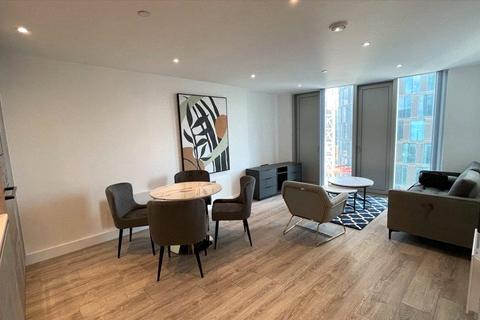 1 bed property, in Blade Tower, £300,000