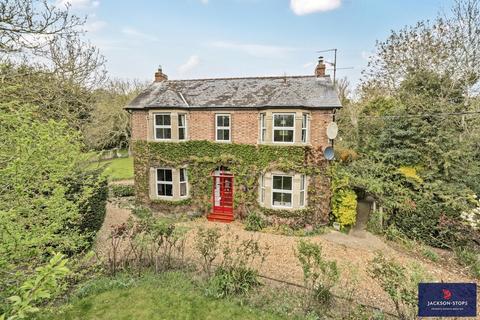 6 bed property, in Pymoor Lane, £759,000