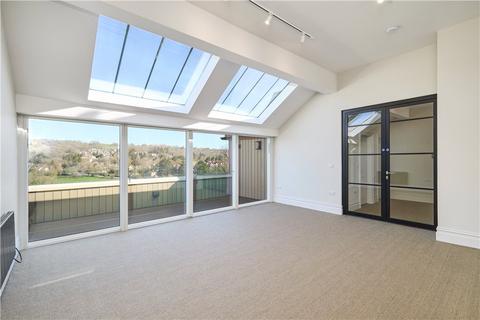 2 bed property, in Skipton Road, £565,000