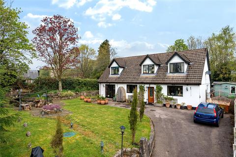 4 bed property, in Greenway Lane, £595,000