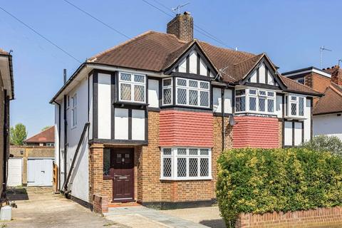 3 bed property, in Whitton Manor Road, £650,000