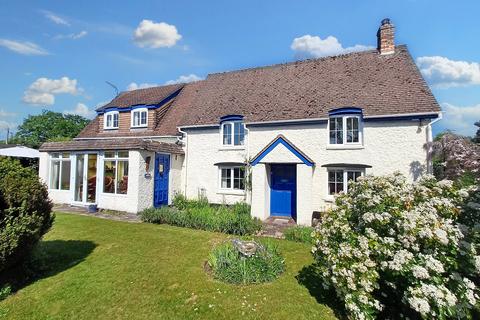 4 bed property, in Verwood, £600,000