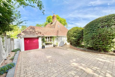 4 bed property, in Ninfield Road, £630,000
