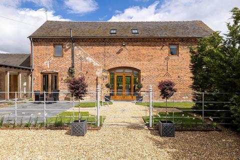 5 bed property, in Burmington, £1,375,000