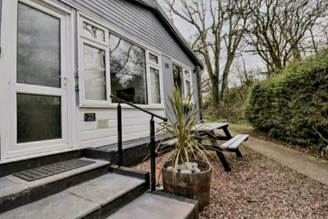 2 bed property, in The Park, £39,500