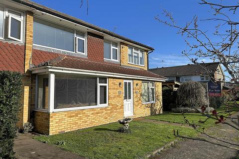 4 bed property, in Herons Place, £700,000