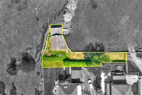 Land, in Breakmoor Avenue, £185,000