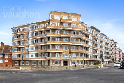 1 bed property, in Kingsway, £225,000