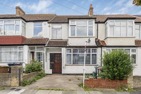3 bed property, in Beckway Road, £475,000