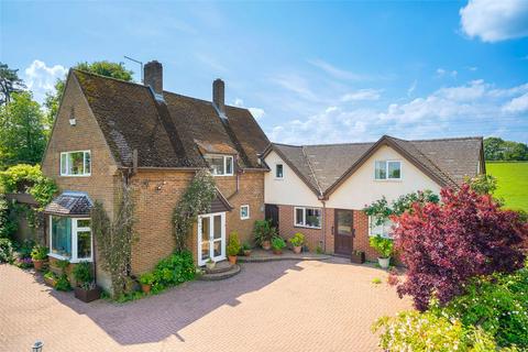 4 bed property, in The Albynes Lodge, £689,950