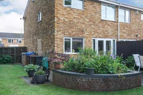 3 bed property, in Eden Grove, £260,000
