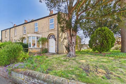 4 bed property, in Wingfield Street, £290,000