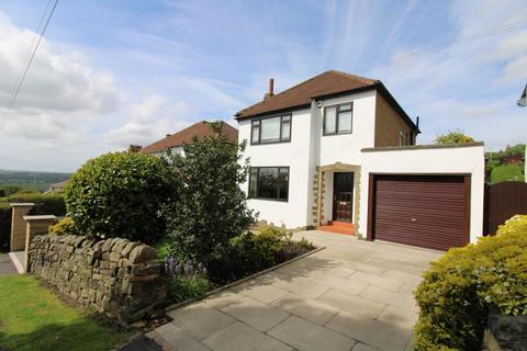 3 bed property, in Carr Lane, £485,000