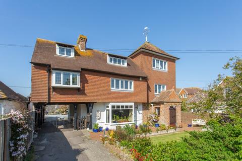 8 bed property, in Sycamore Gardens, £850,000