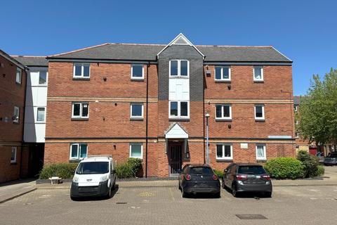 1 bed property, in St Nicholas Square, £100,000