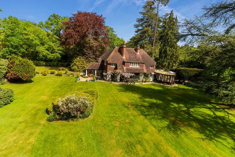 5 bed property, in Collinswood Road, £2,000,000