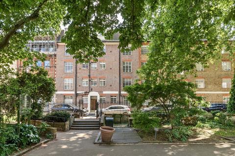 Studio, in Britten Street, £395,000