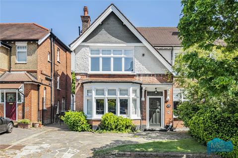 5 bed property, in Green Dragon Lane, £1,250,000