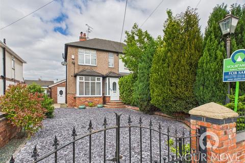 4 bed property, in Crewe Road, £300,000