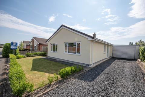 3 bed property, in Pyms Road, £315,000