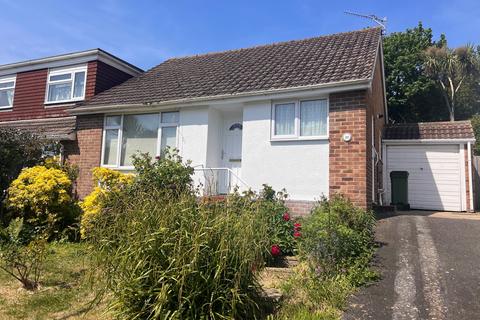 2 bed property, in Valebrook Close, £289,950