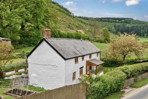 3 bed property, in Tibberton Cottage, £415,000