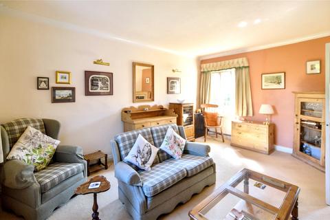 2 bed property, in Chase Cottage, £290,000