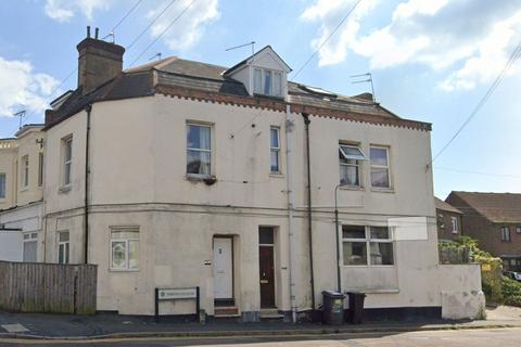 3 bed property, in Windham Road, £249,950