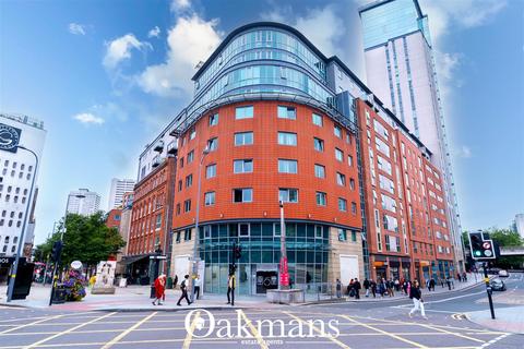 2 bed property, in Navigation Street, £170,000