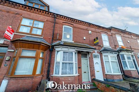 7 bed property, in Luton Road, £435,000