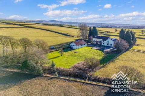 6 bed property, in Bryney Heys Farm, £895,000