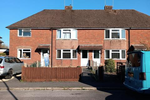 2 bed property, in Arras Road, £240,000