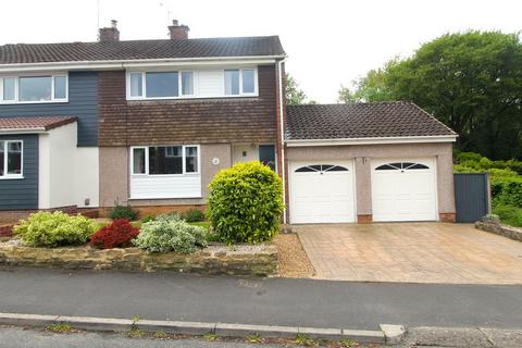 4 bed property, in Wolfridge Ride, £465,000