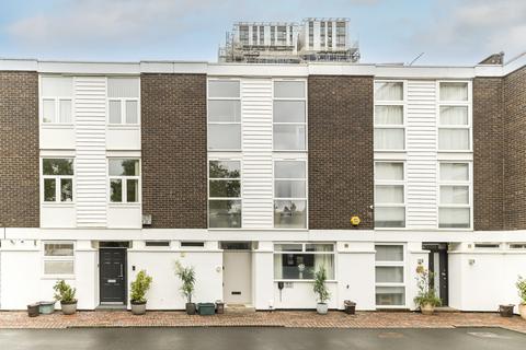 5 bed property, in Hawtrey Road, £1,980,000