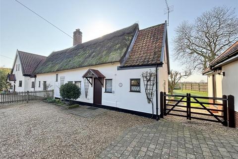 3 bed property, in Short Green, £450,000