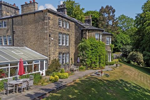 9 bed property, in Brockwell House and Cottage, £1,295,000