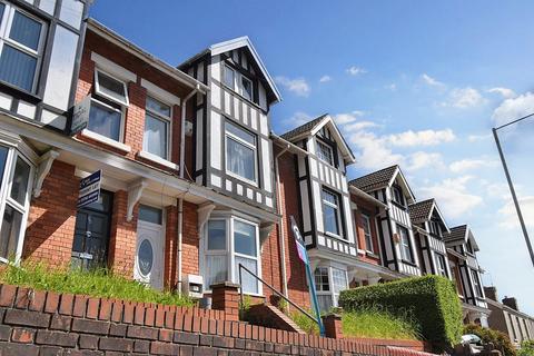 6 bed property, in Vivian Road, £275,000