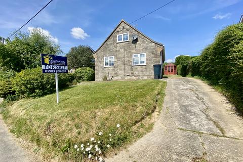 3 bed property, in Church Road, £325,000