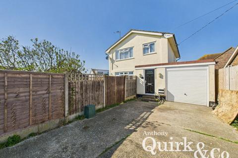 3 bed property, in Caro Road, £325,000