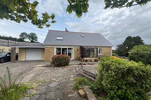3 bed property, in Maestir Road, £375,000