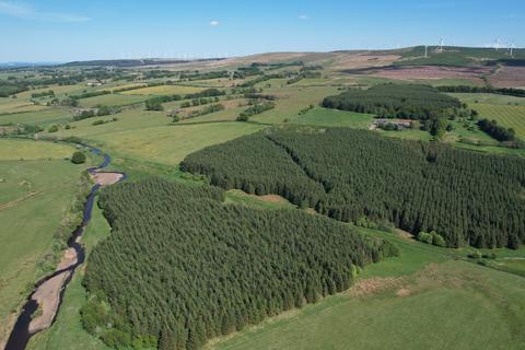 Land, in Syde of Glengavel, £475,000