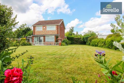 3 bed property, in Coniston Avenue, £290,000