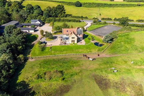 4 bed property, in Mole Hill Farm, £1,495,000